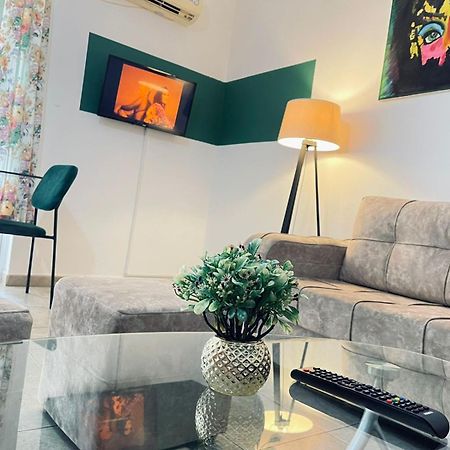 Top Central Apartment Тирана Екстер'єр фото