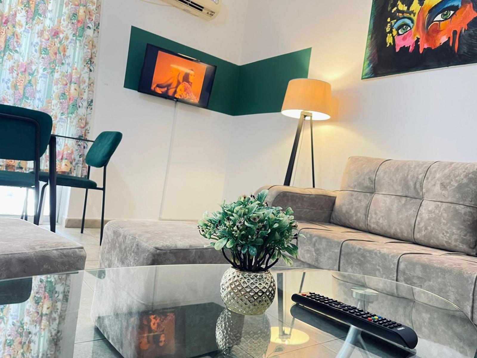 Top Central Apartment Тирана Екстер'єр фото